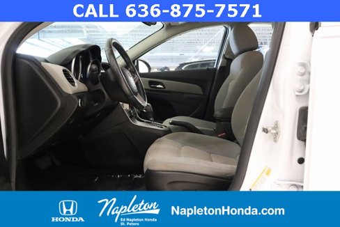Used 2014 Chevrolet Cruze Eco image 9