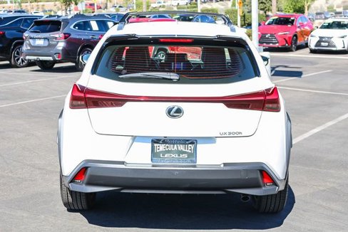 Used 2025 Lexus UX 300h FWD image 8