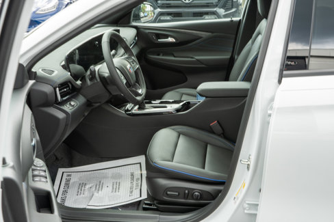 New 2025 Buick Envista Sport Touring w/ Convenience I Package image 18