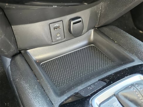 Used 2018 Nissan Rogue Sport S image 20
