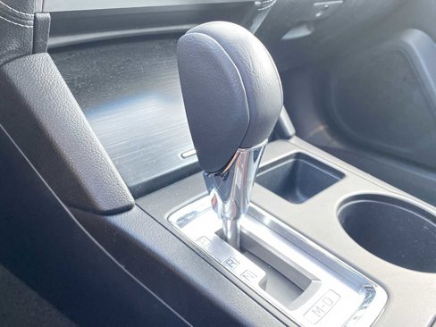 Used 2019 Subaru Outback 2.5i Premium image 18