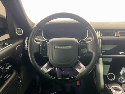 Used 2020 Land Rover Range Rover HSE image 4