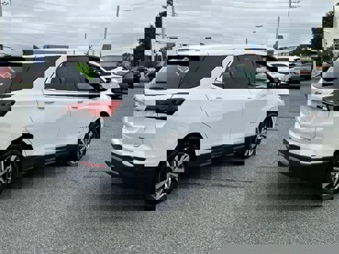 Used 2022 Chevrolet Equinox LT image 5