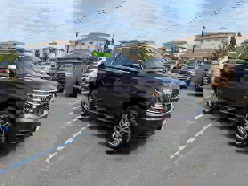Used 2015 Chevrolet Tahoe LT image 3