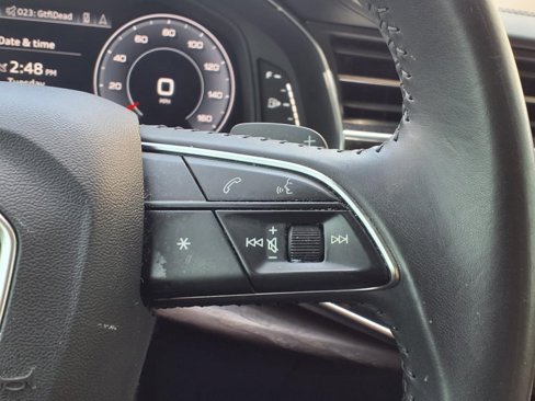 Used 2019 Audi Q8 Prestige w/ Luxury Package image 16