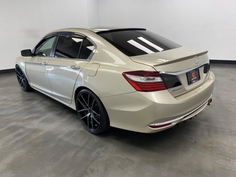 Used 2016 Honda Accord LX image 4