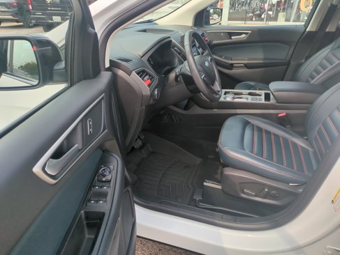 Used 2022 Ford Edge SEL w/ Sport Appearance Package image 10