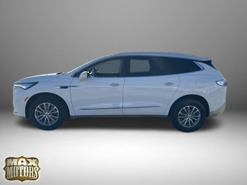 Used 2023 Buick Enclave Essence image 4