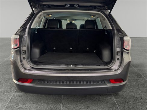 Used 2019 Jeep Compass Latitude w/ Cold Weather Group image 20