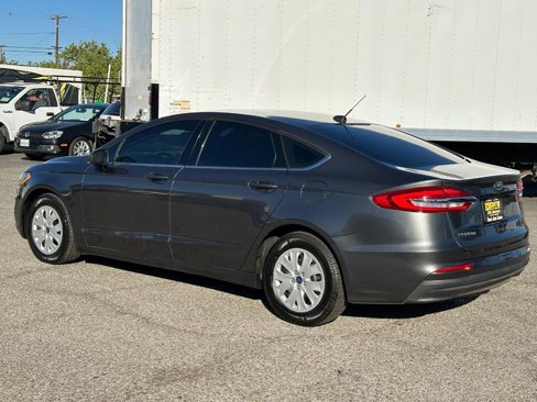 Used 2019 Ford Fusion S image 9