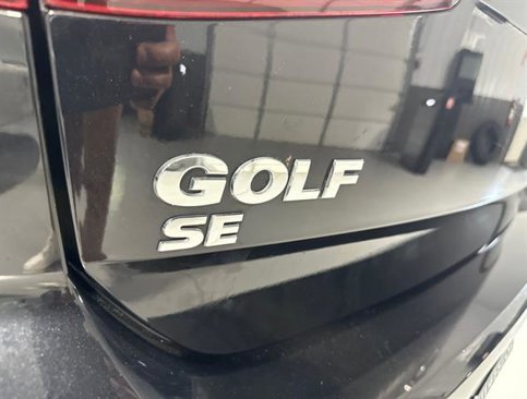 Used 2019 Volkswagen Golf SE image 11