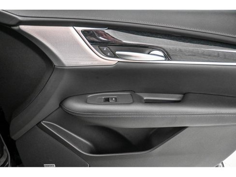 Used 2022 Cadillac XT5 Premium Luxury image 17