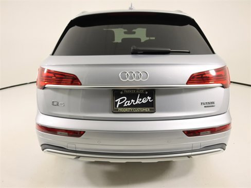 Certified 2021 Audi Q5 2.0T Premium w/ Convenience Package image 4