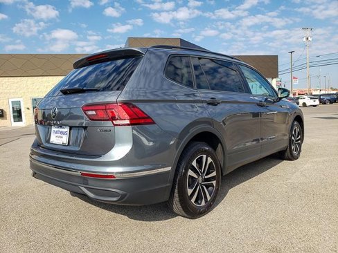 Used 2024 Volkswagen Tiguan S image 5