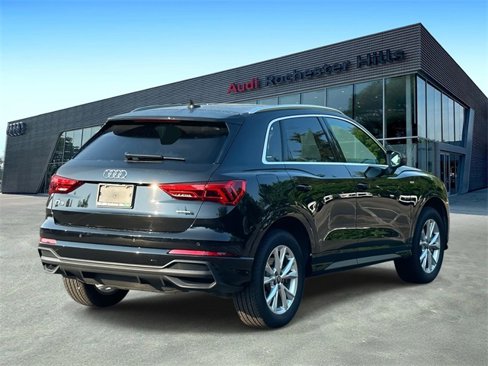 Certified 2025 Audi Q3 2.0T Premium image 5