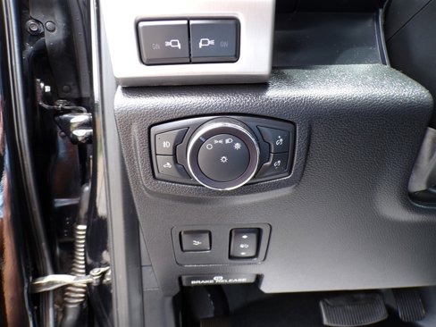 Used 2020 Ford F250 Platinum w/ FX4 Off-Road Package image 33