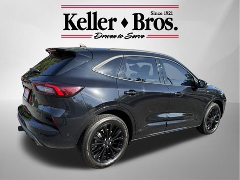 Used 2023 Ford Escape ST-Line Elite w/ Premium Technology Package image 7