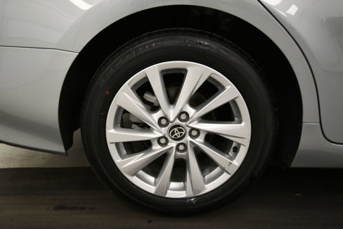 Used 2023 Toyota Camry LE image 29