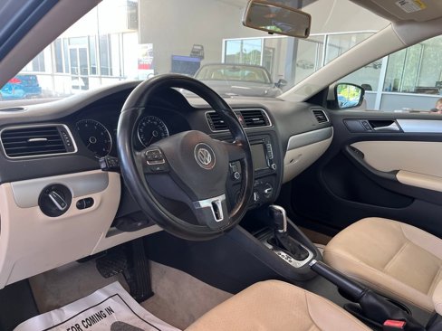 Used 2014 Volkswagen Jetta SE image 10