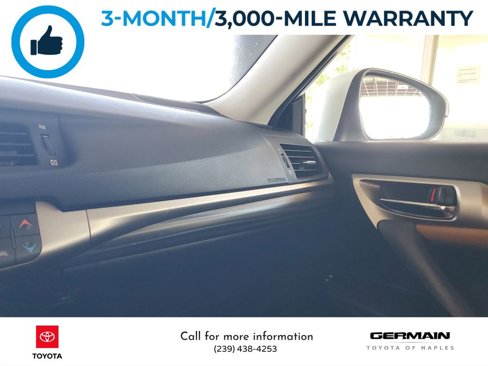 Used 2015 Lexus CT 200h image 31