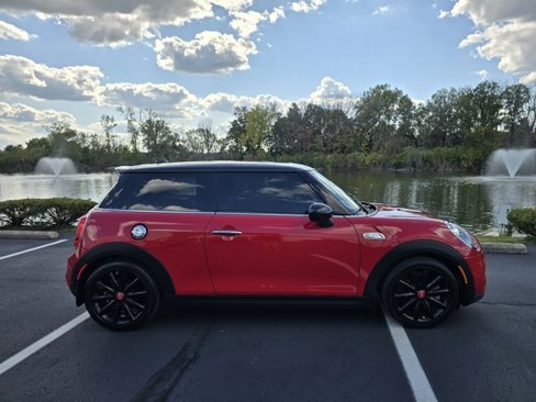 Used 2019 MINI Cooper S image 4
