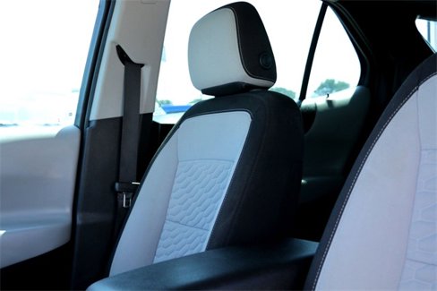 Used 2018 Chevrolet Equinox LS image 11