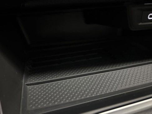 Used 2025 Volkswagen Jetta SE image 48