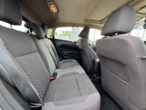 Used 2015 Ford Fiesta SE w/ Equipment Group 201A image 15