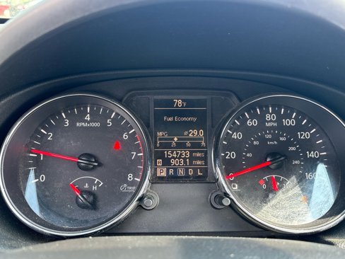 Used 2014 Nissan Rogue S image 11