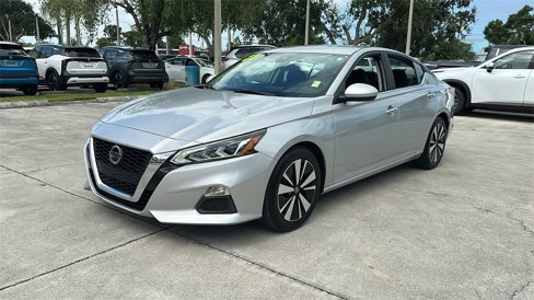 Used 2022 Nissan Altima 2.5 SV image 3