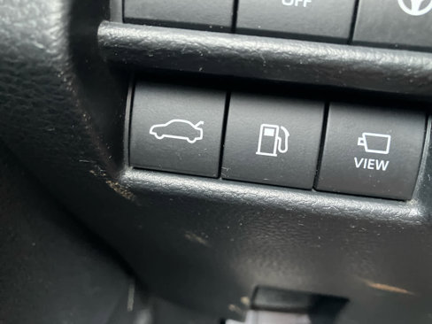 Used 2019 Toyota Avalon Touring image 15