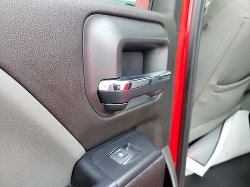 Used 2018 Chevrolet Silverado 1500 Custom image 13
