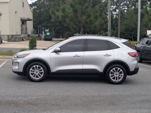 Used 2020 Ford Escape SE image 6
