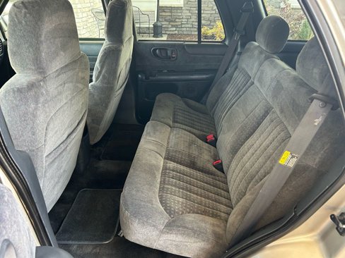 Used 2002 Chevrolet Blazer LS w/ Preferred Equipment Group image 15
