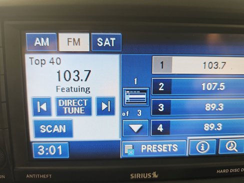 Used 2012 Chrysler Town & Country Touring image 21