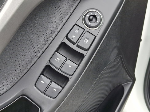 Used 2012 Hyundai Elantra Limited image 14