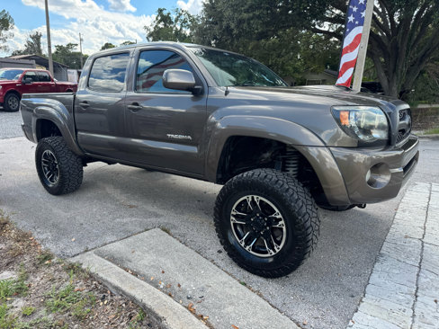 Used 2011 Toyota Tacoma PreRunner image 3