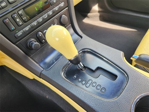 Used 2002 Ford Thunderbird image 14
