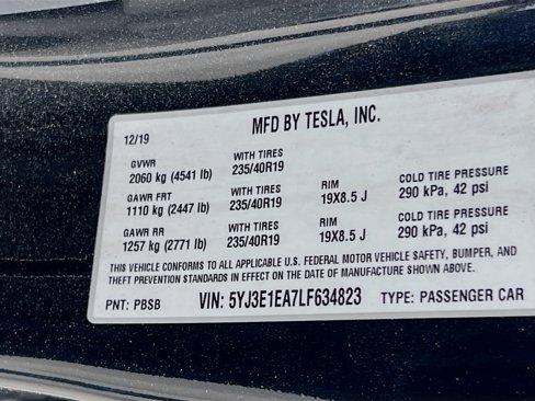 Used 2020 Tesla Model 3 Standard Range image 32