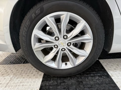 Used 2021 Chevrolet Malibu LT image 9