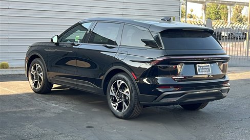 New 2025 Lincoln Nautilus Premier w/ Equipment Group 102A image 6