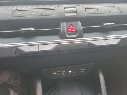 Certified 2025 Kia K4 GT-Line image 24