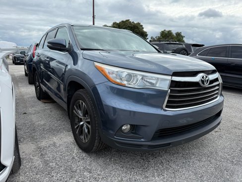 Used 2016 Toyota Highlander XLE image 4