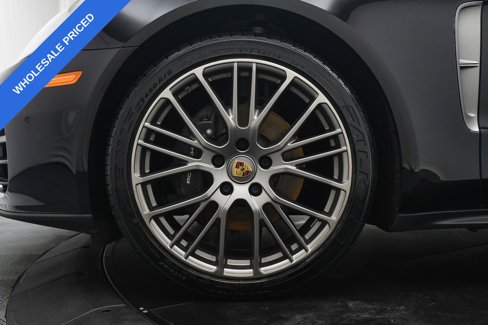 Used 2022 Porsche Panamera 4 Platinum Edition image 32