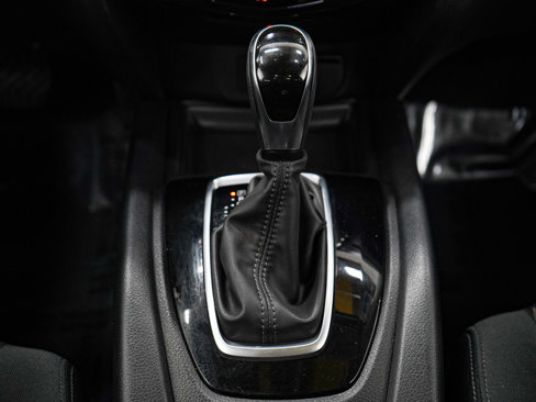 Used 2020 Nissan Rogue SV image 17