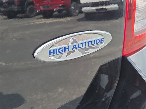 Used 2017 Jeep Compass High Altitude image 33