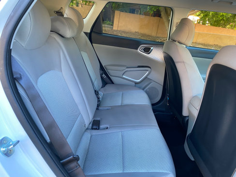 Used 2023 Kia Soul LX image 38