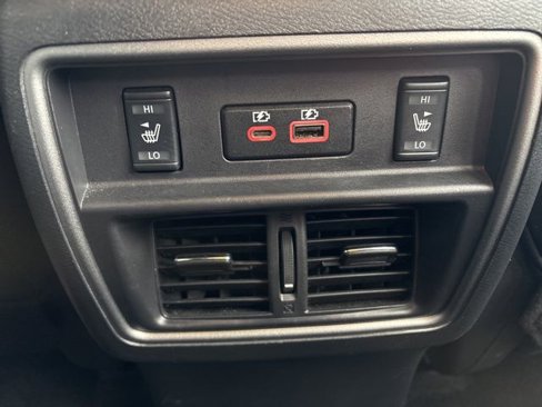 Used 2023 Nissan Murano SL image 32