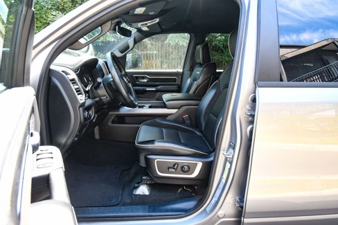 Used 2024 RAM 1500 Laramie image 18