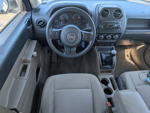 Used 2014 Jeep Patriot Sport image 8